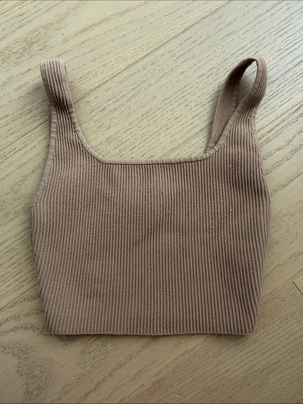 Aritzia babaton sculpt knit tan/camel